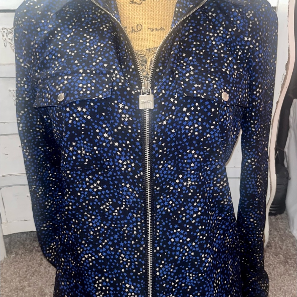 Women's Blue Star Pattern Top